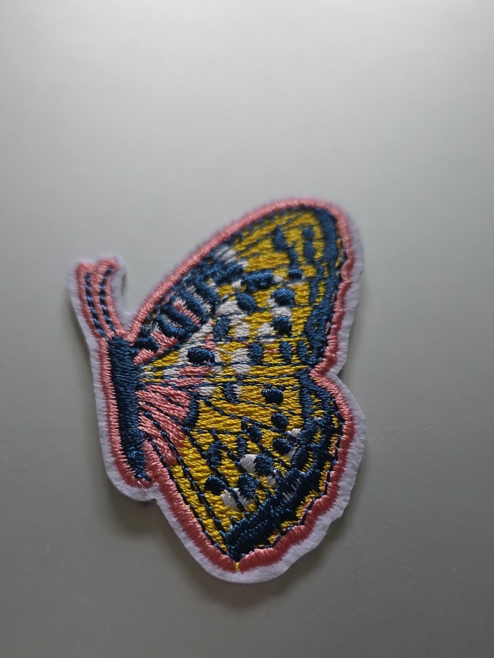 BUTTERFLY IRON ON
